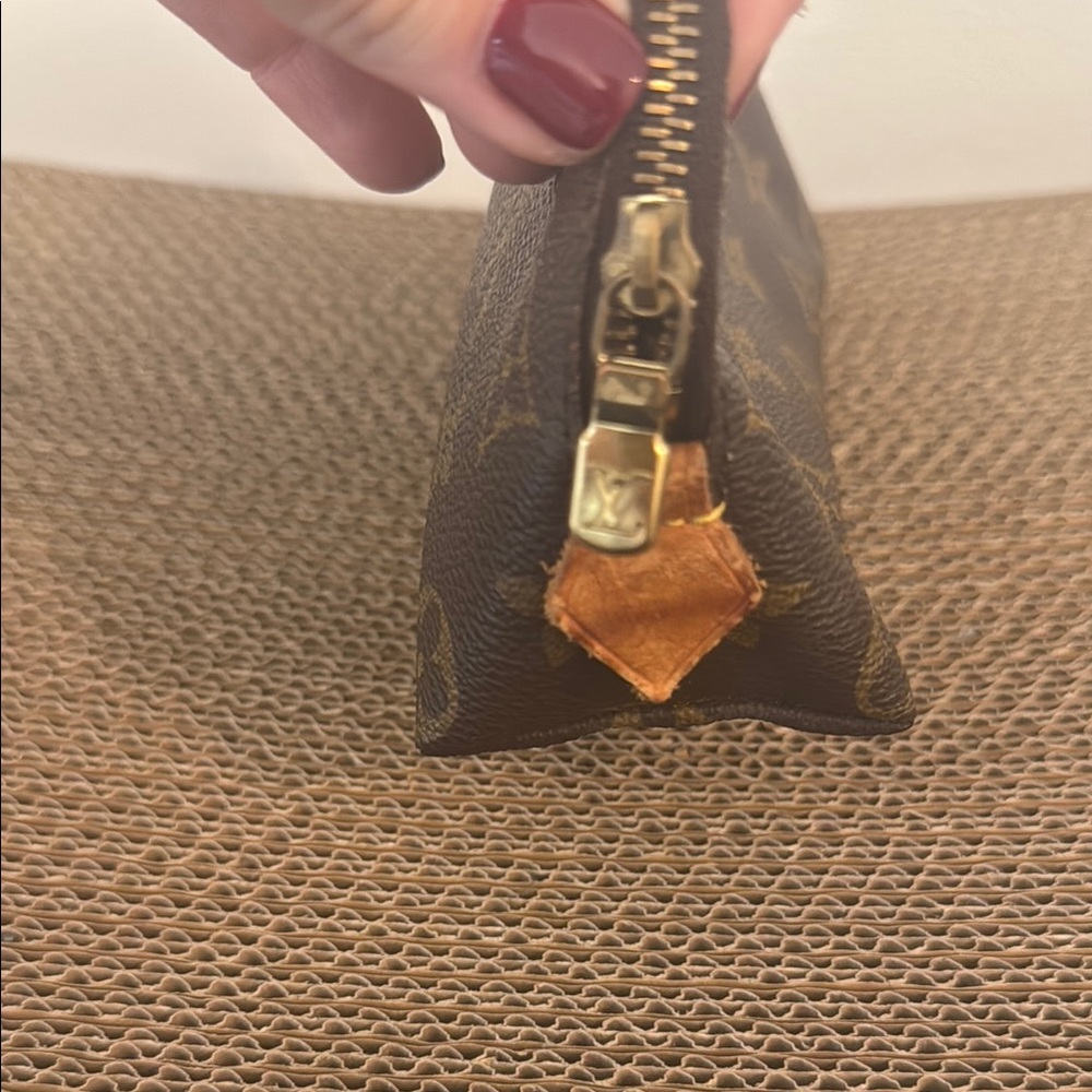 Louis Vuitton Monogram Pouch - Picture 3 of 7
